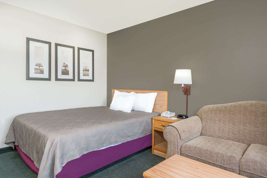 Moose Lake Lodge & Suites Kamer foto